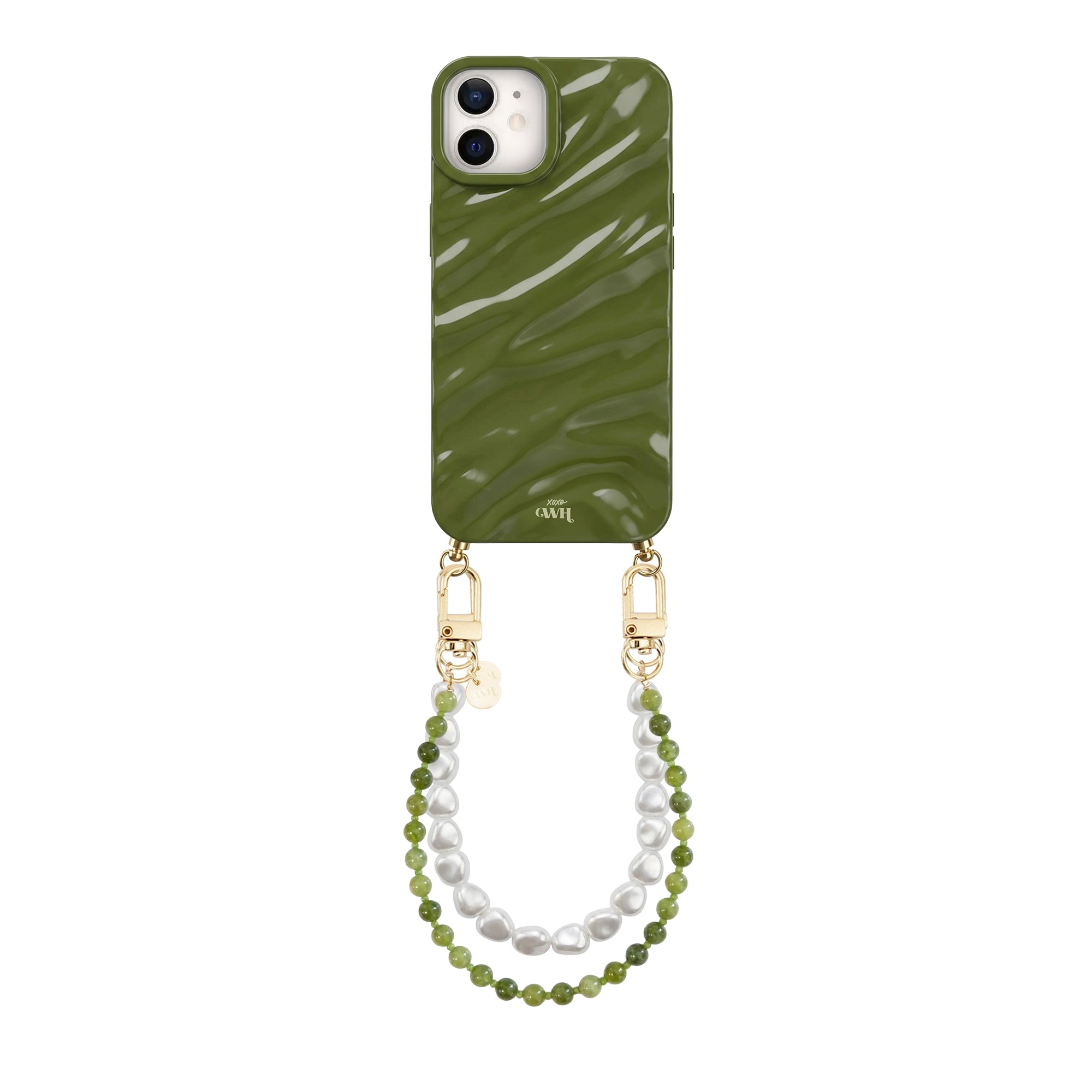 Glanzende donkergroene iPhone 11 hoes met golvend patroon, gouden haakjes en een kort koord van witte parels en groene kralen.