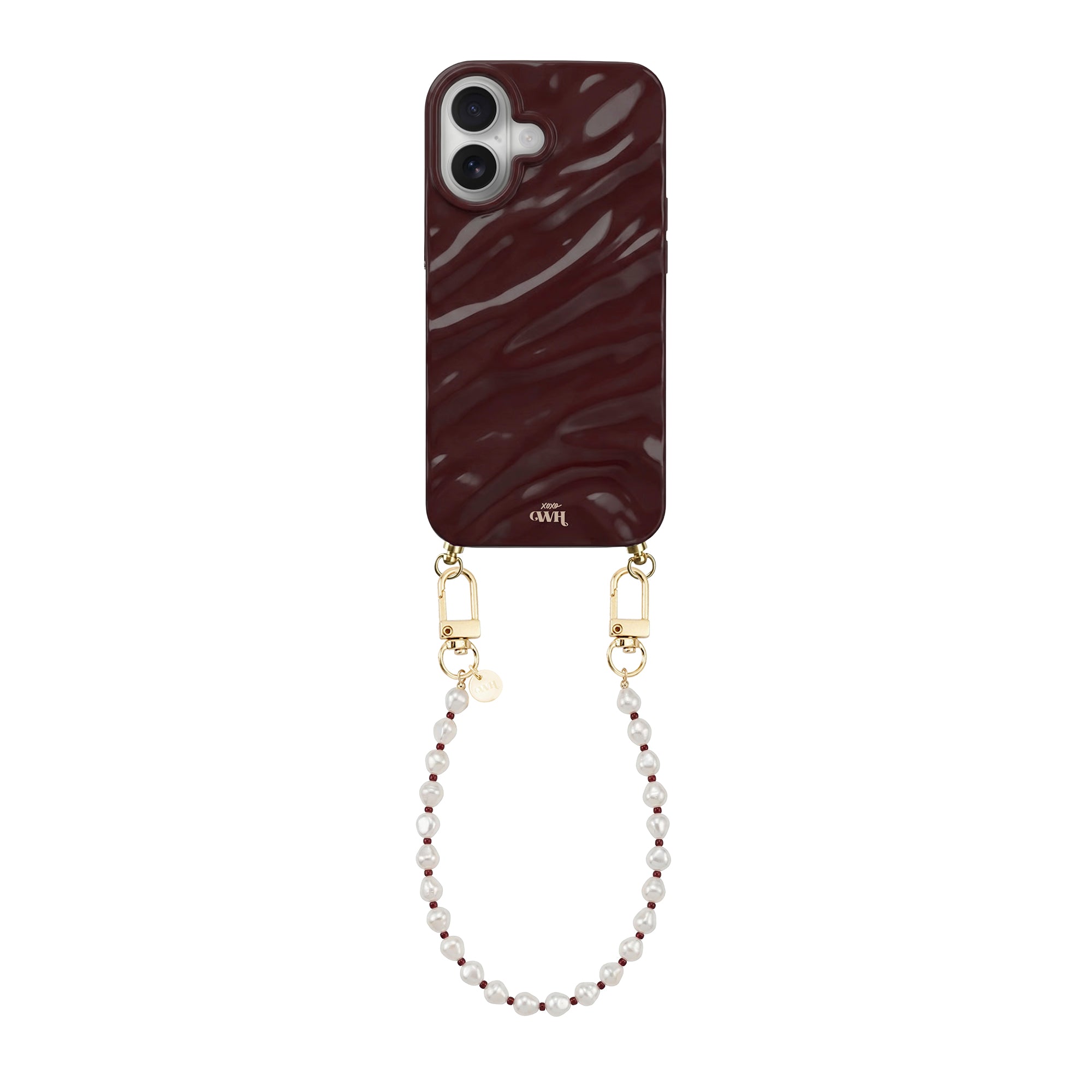 Burgundy Glaze Cord Case voor iPhone 16 met glanzende textuur en kort parelkoord met gouden haakjes.