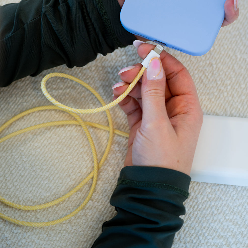 xoxo Wildhearts - USB-C to Lightning cable - 1 Meter (yellow)