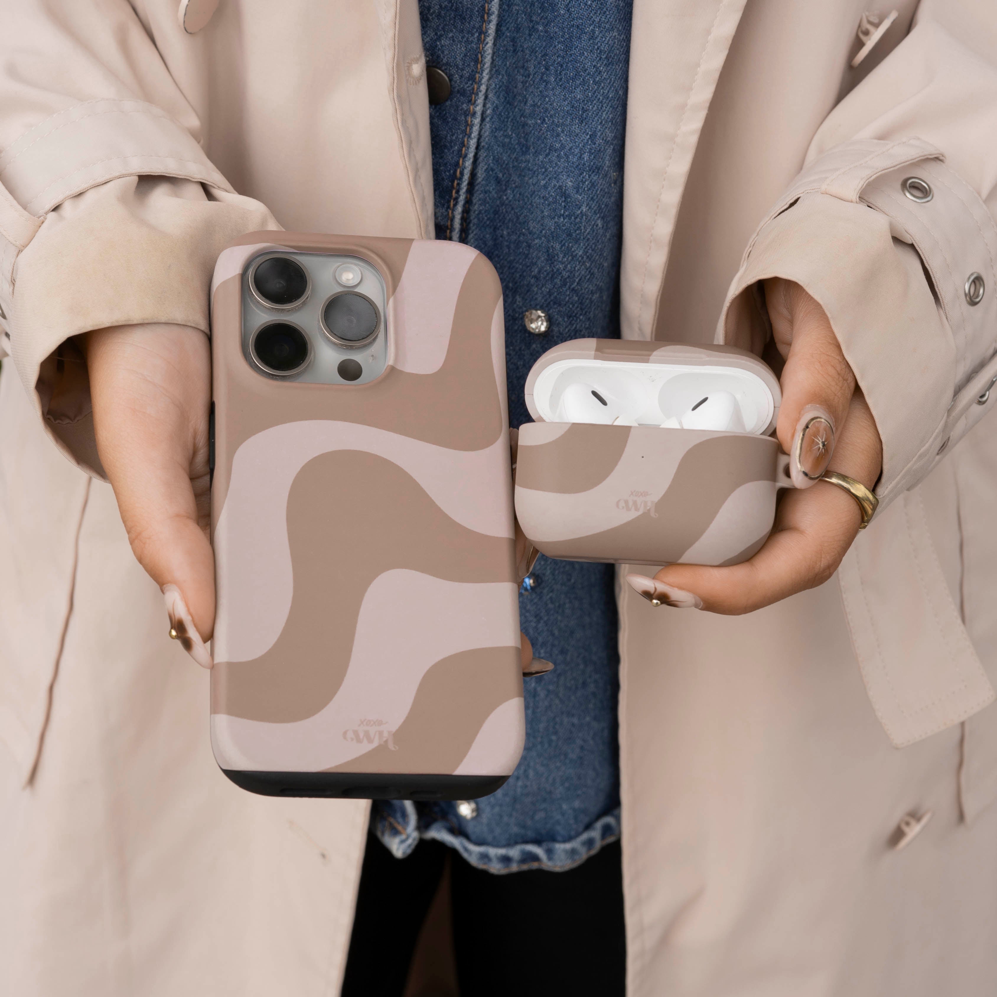 xoxo Wildhearts Ride With Me Brown - iPhone 17 Pro Max