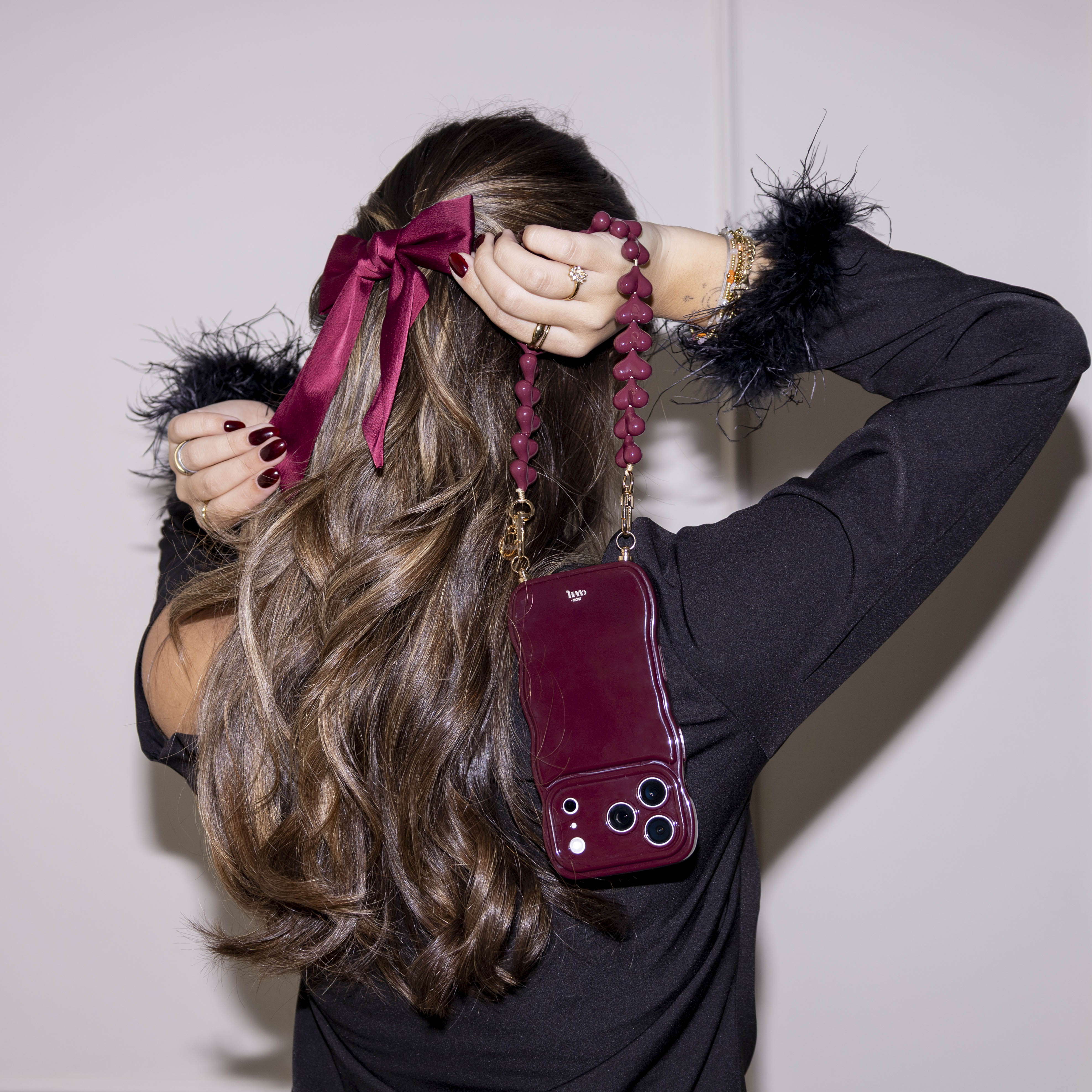 xoxo Wildhearts Glossy Wavy Cord Case Burgundy - Funky Hearts (Burgundy) - iPhone 11