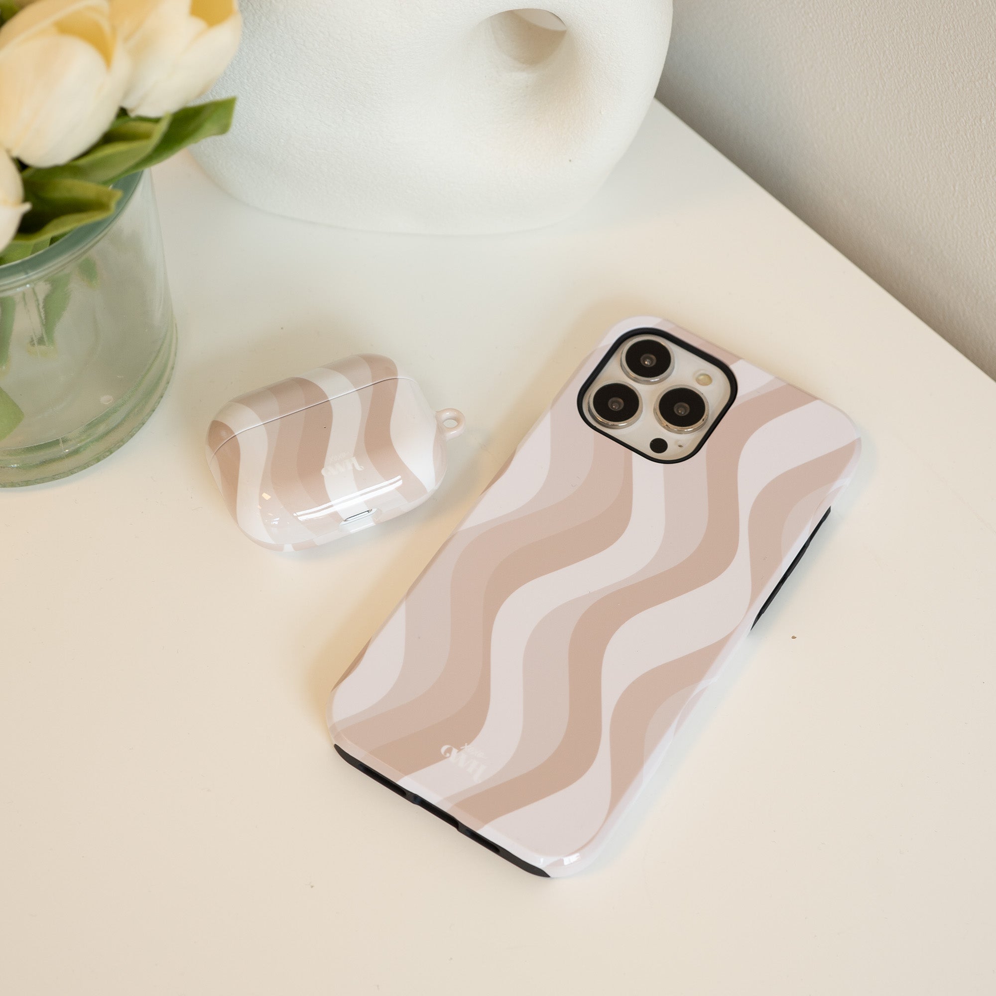 xoxo Wildhearts - AirPods Pro - Minimal Nude