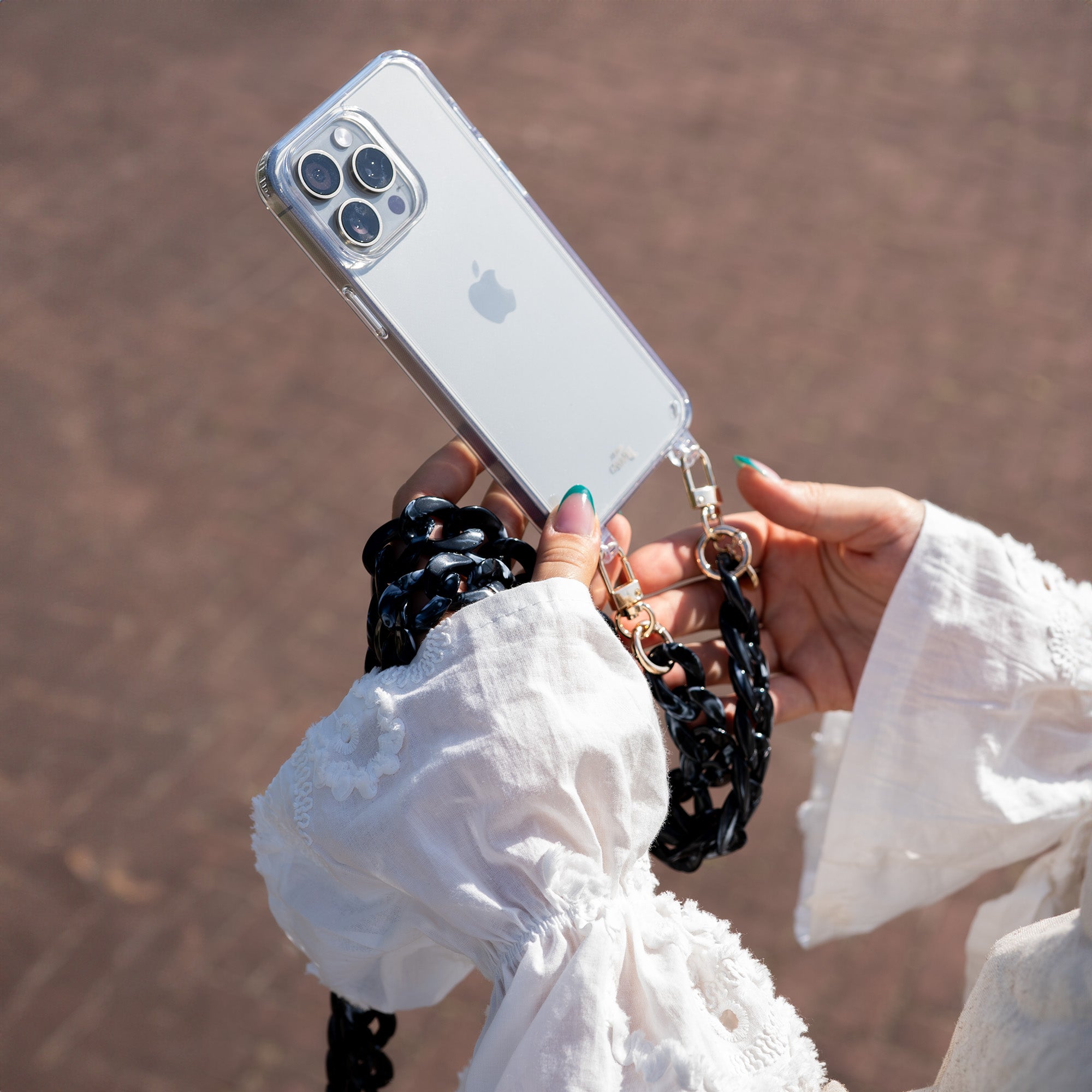 xoxo Wildhearts - iPhone 14 - Marble Black Transparant Cord Case - Long Cord