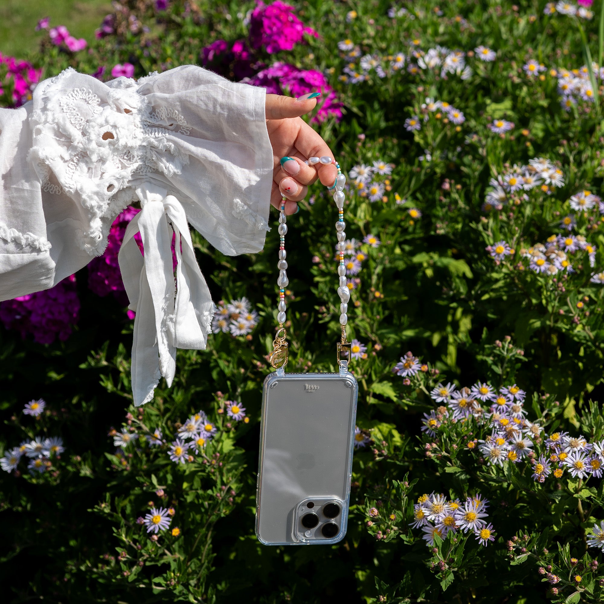 xoxo Wildhearts - iPhone 12 Pro Max - Beachy Vibes Transparant Cord Case - Short Cord