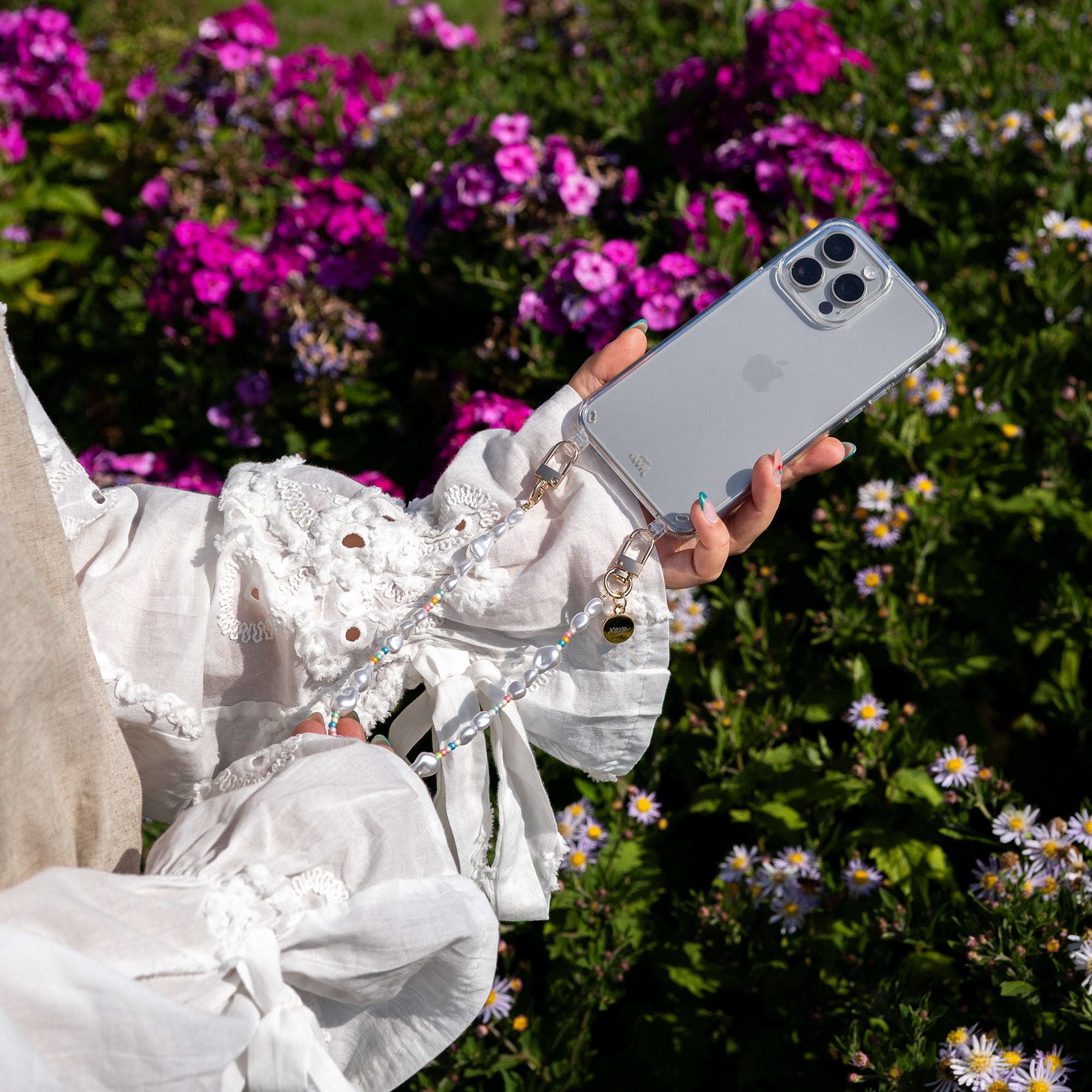 xoxo Wildhearts - iPhone 13 - Beachy Vibes Transparant Cord Case - Short Cord