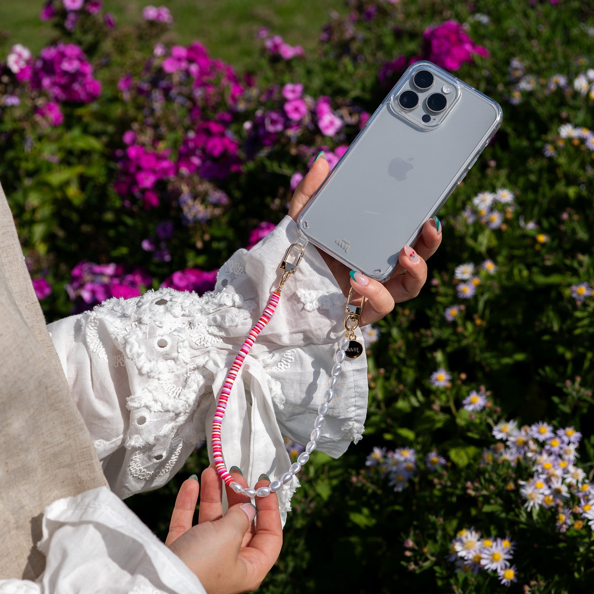 xoxo Wildhearts - iPhone 12 - Island Girl Transparant Cord Case - Short Cord