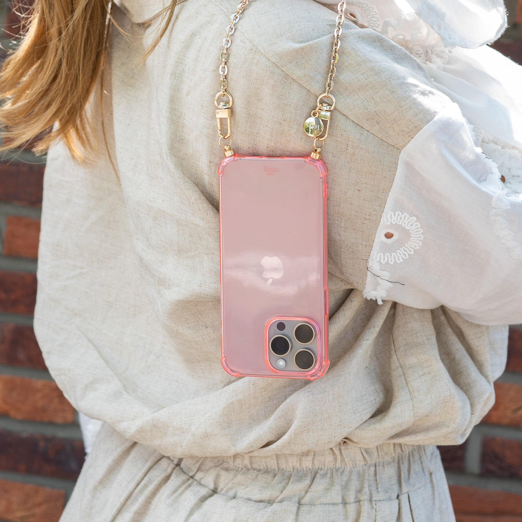 xoxo Wildhearts - Cord Case Pink - iPhone 14