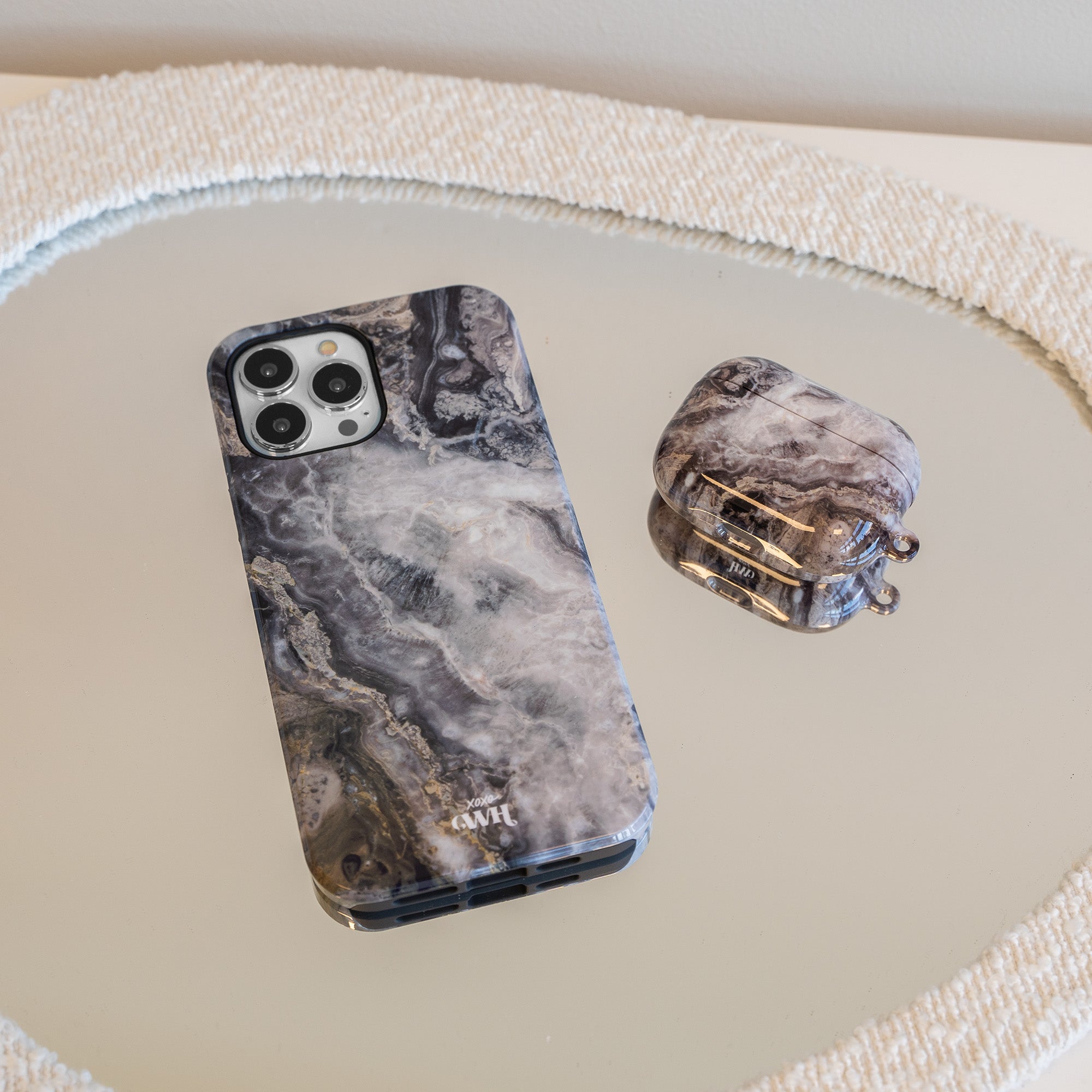 xoxo Wildhearts - AirPods Pro - Marble Grey River