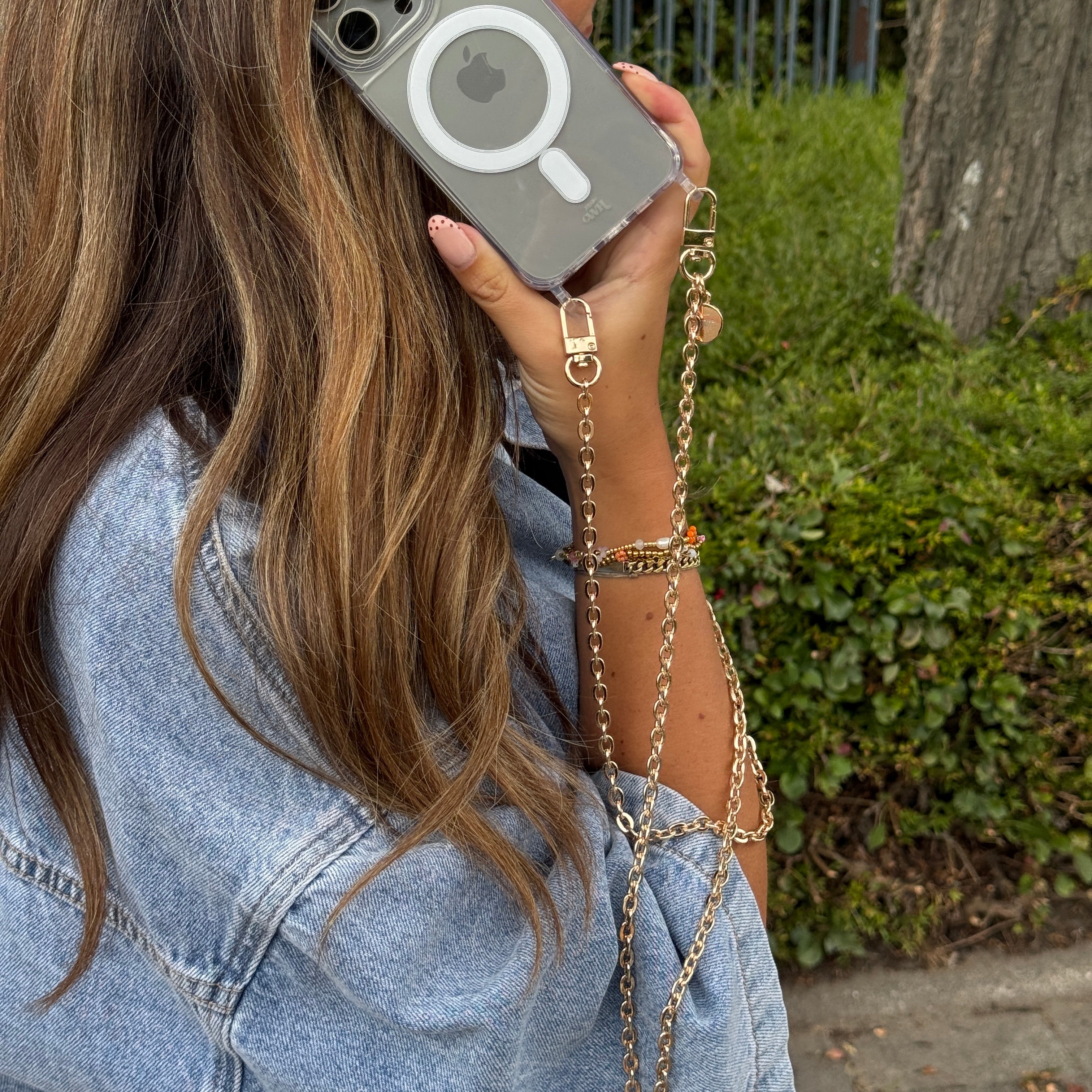 xoxo Wildhearts iPhone 15 - Dreamy MagSafe Cord Case - Long cord