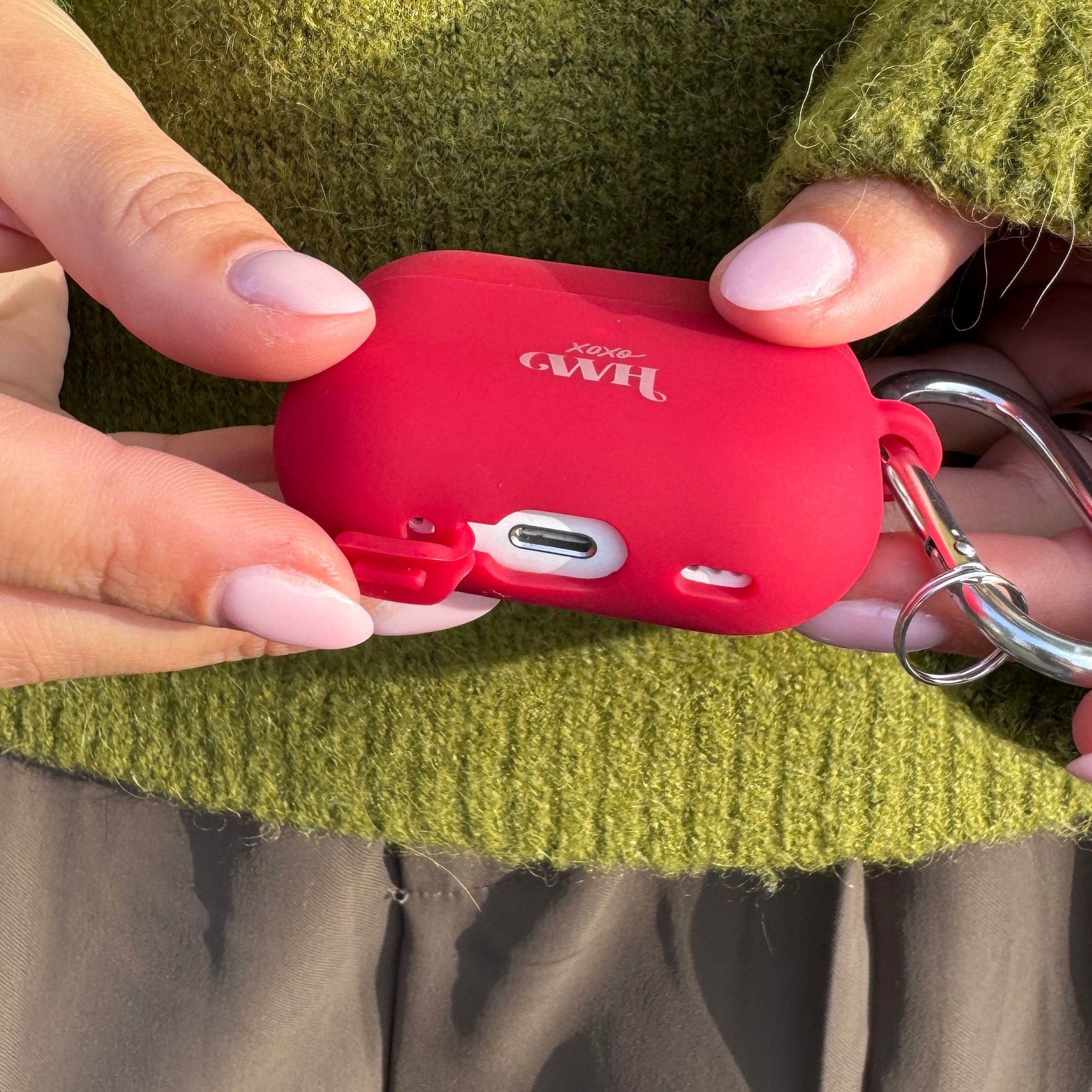 xoxo Wildhearts AirPods Pro - Silicone Case (Burgundy)