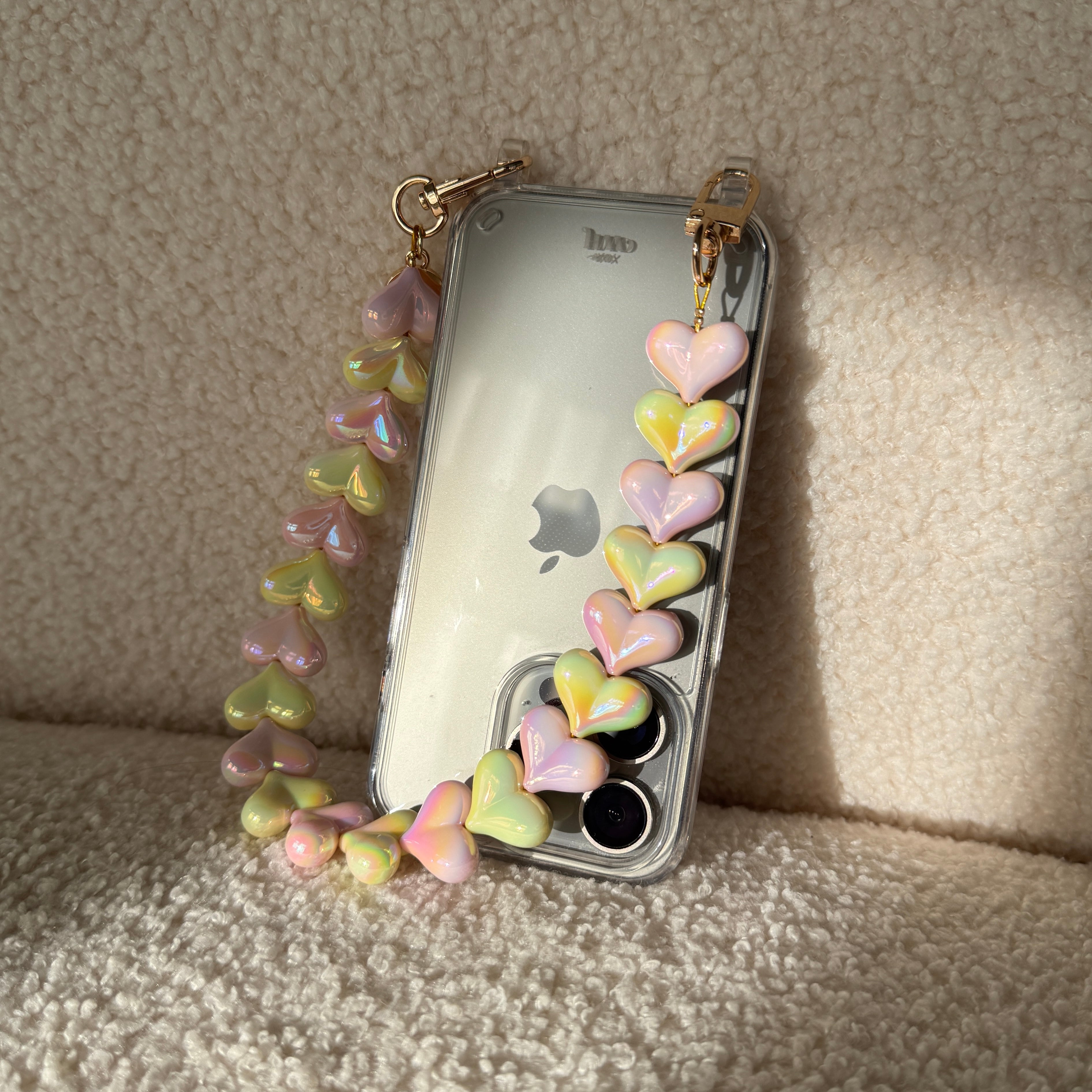 xoxo Wildhearts iPhone 16 Pro - Funky Hearts (Pink & Yellow Metallic) Transparant Cord Case