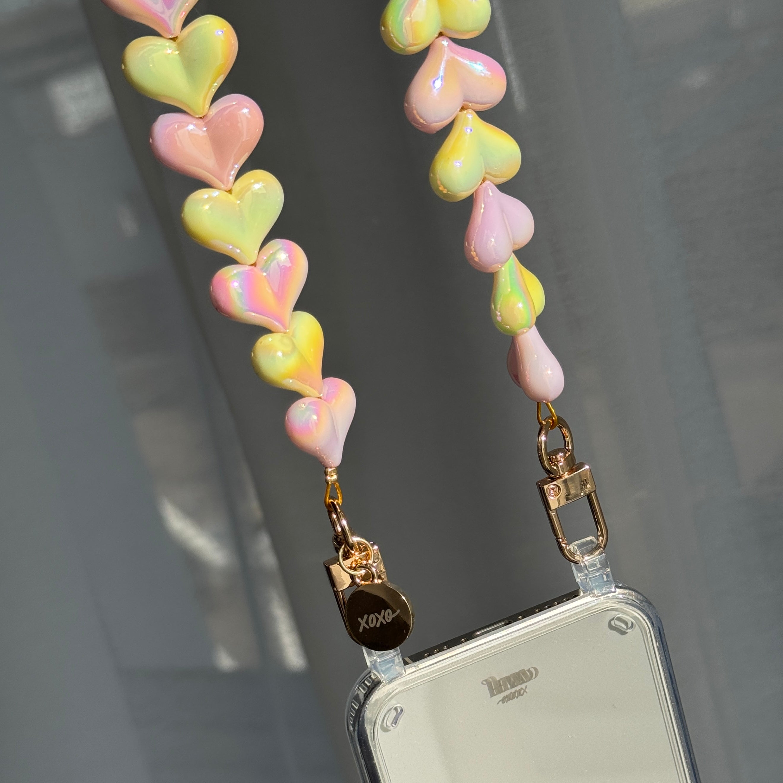 xoxo Wildhearts iPhone 14 Pro Max - Funky Hearts (Pink & Yellow Metallic) Transparant Cord Case