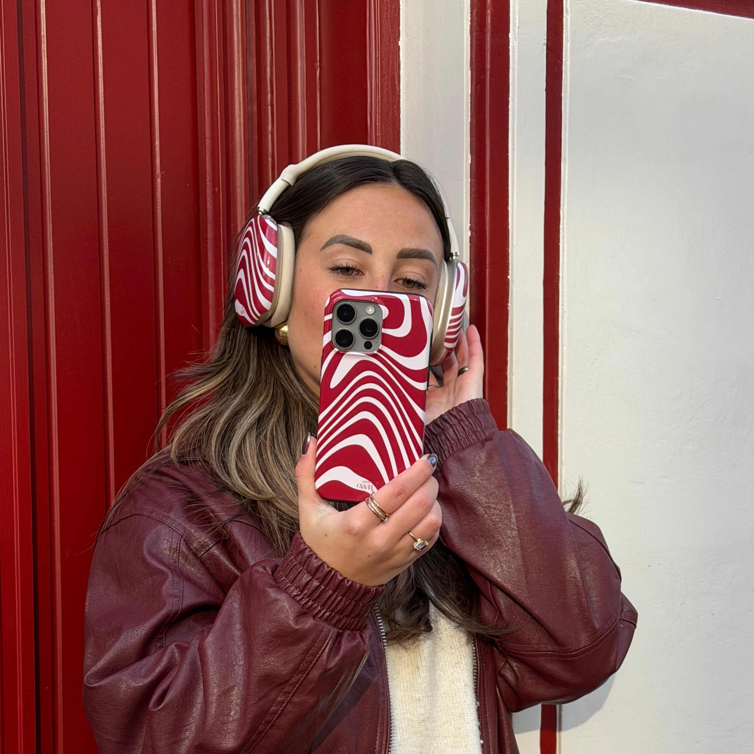 AirPods Max (2) - Boogie Wonderland Red