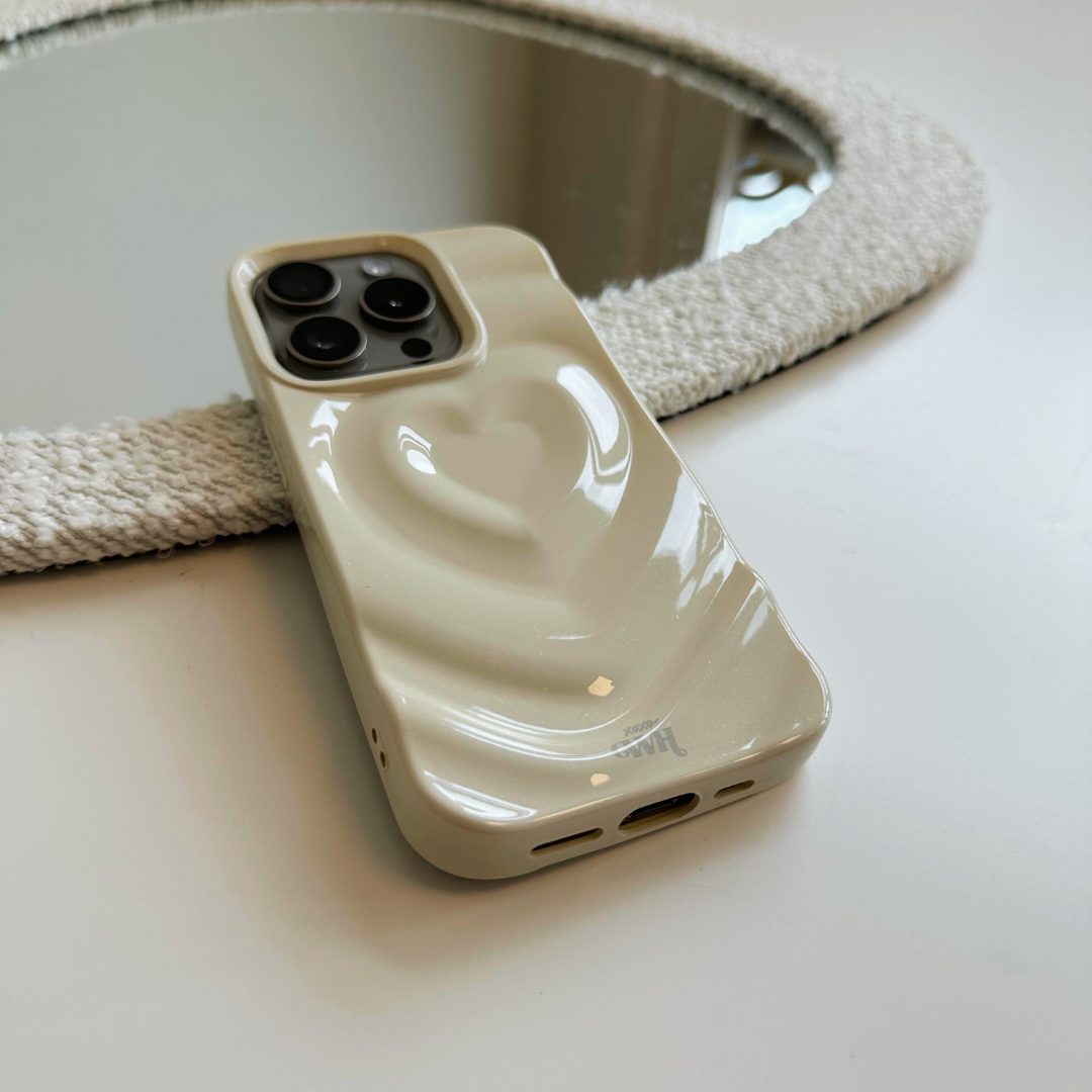 xoxo Wildhearts - Biggest Love Creme - iPhone 17