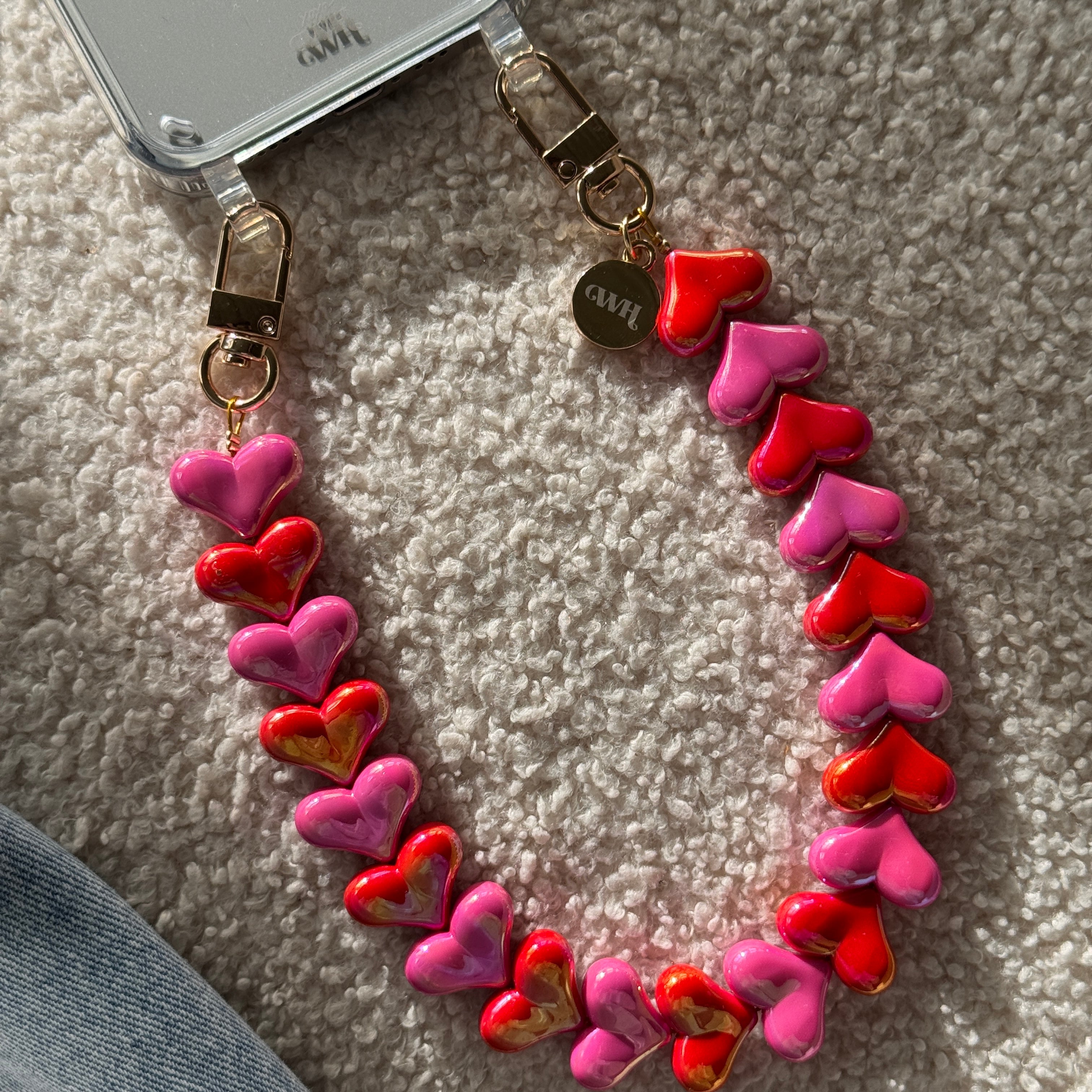 xoxo Wildhearts iPhone 16 Pro - Funky Hearts (Pink & Red Metallic) Transparant Cord Case