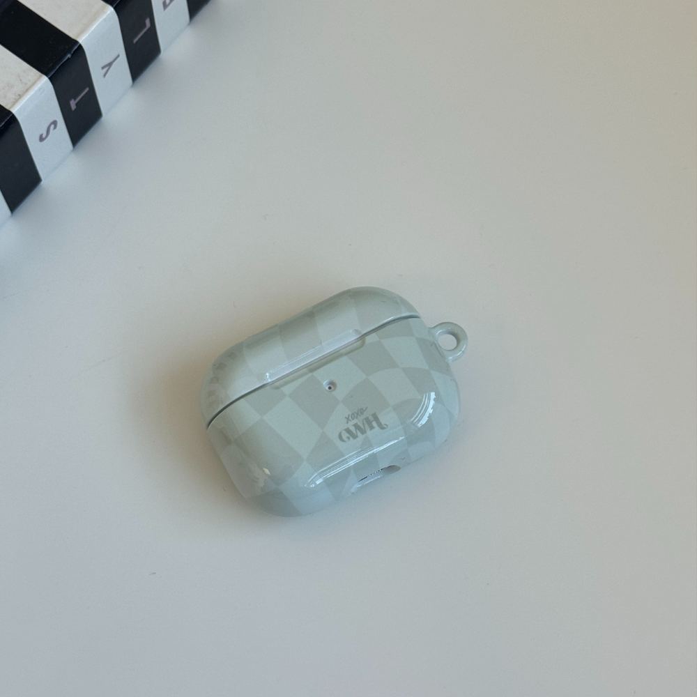 xoxo Wildhearts - AirPods 3 case - Pretty Pistache - Glossy