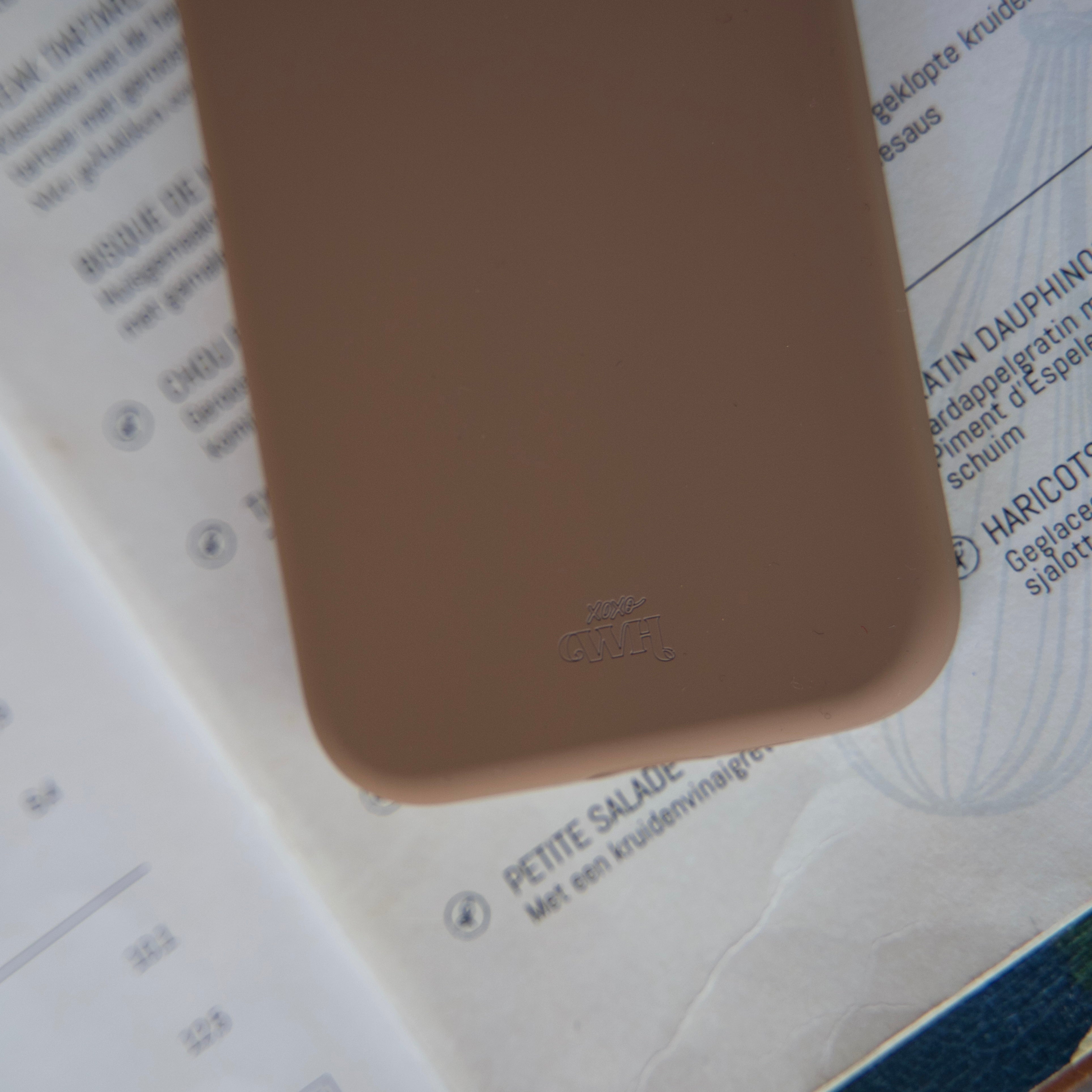 xoxo Wildhearts Shockproof silicone case Brown - iPhone 16 Pro Max