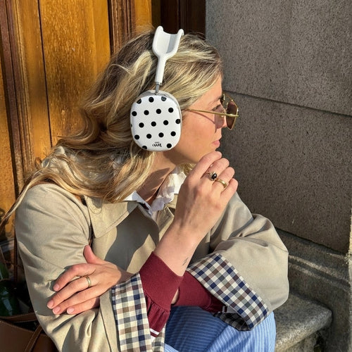 xoxo Wildhearts AirPods Max (2) - Polka Dots (White)