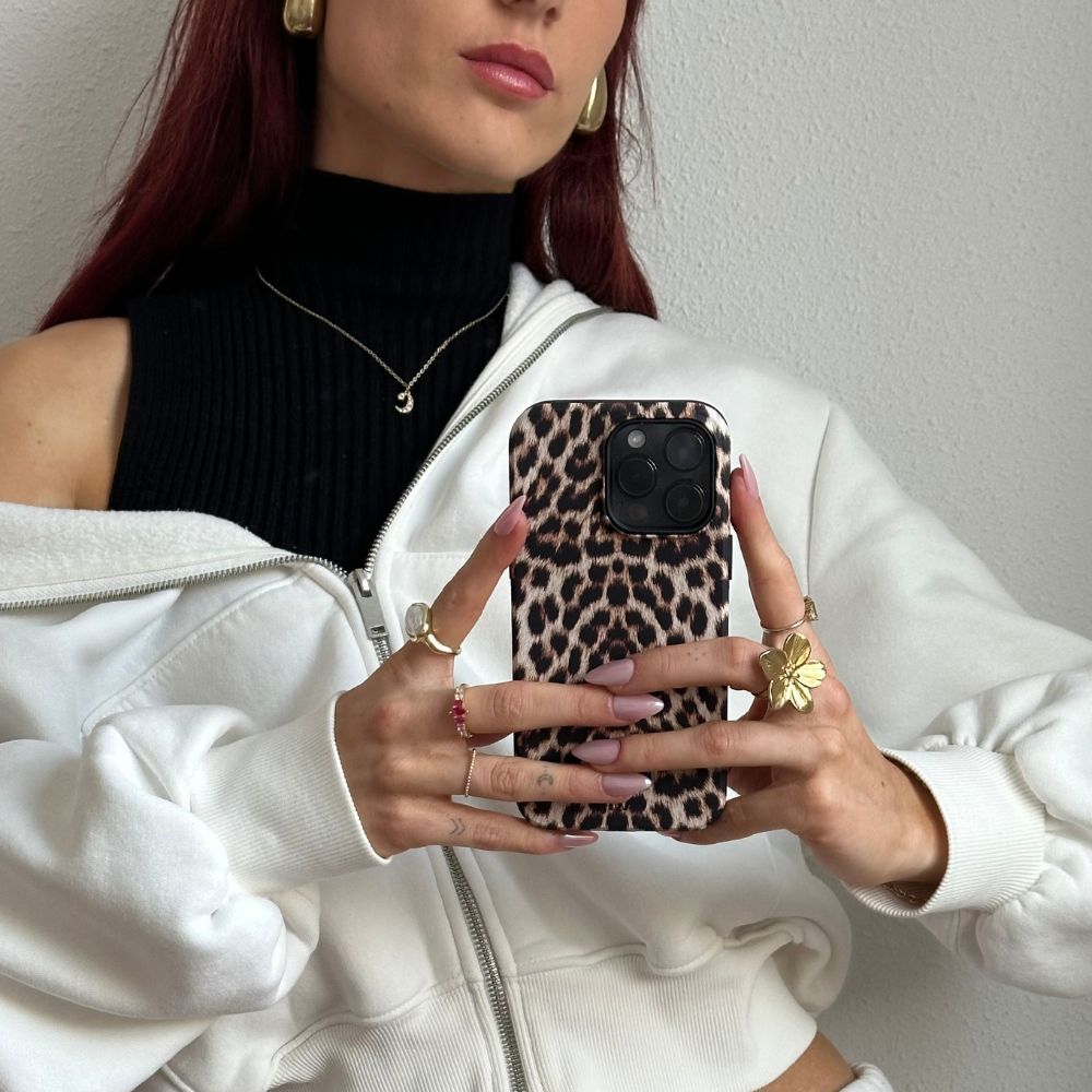 xoxo Wildhearts Wild Thing - iPhone 17 Pro