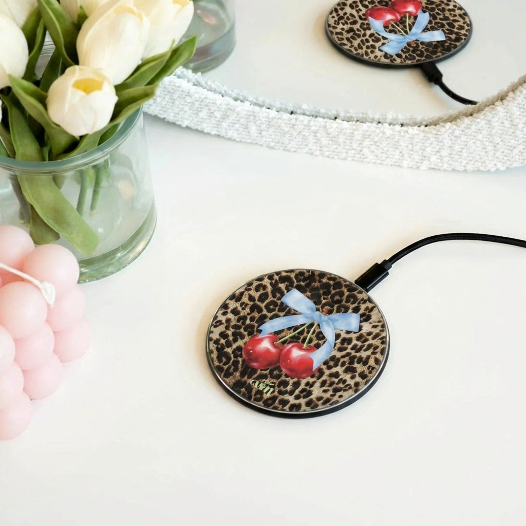 xoxo Wildhearts Wireless Charger - Cherry Wild