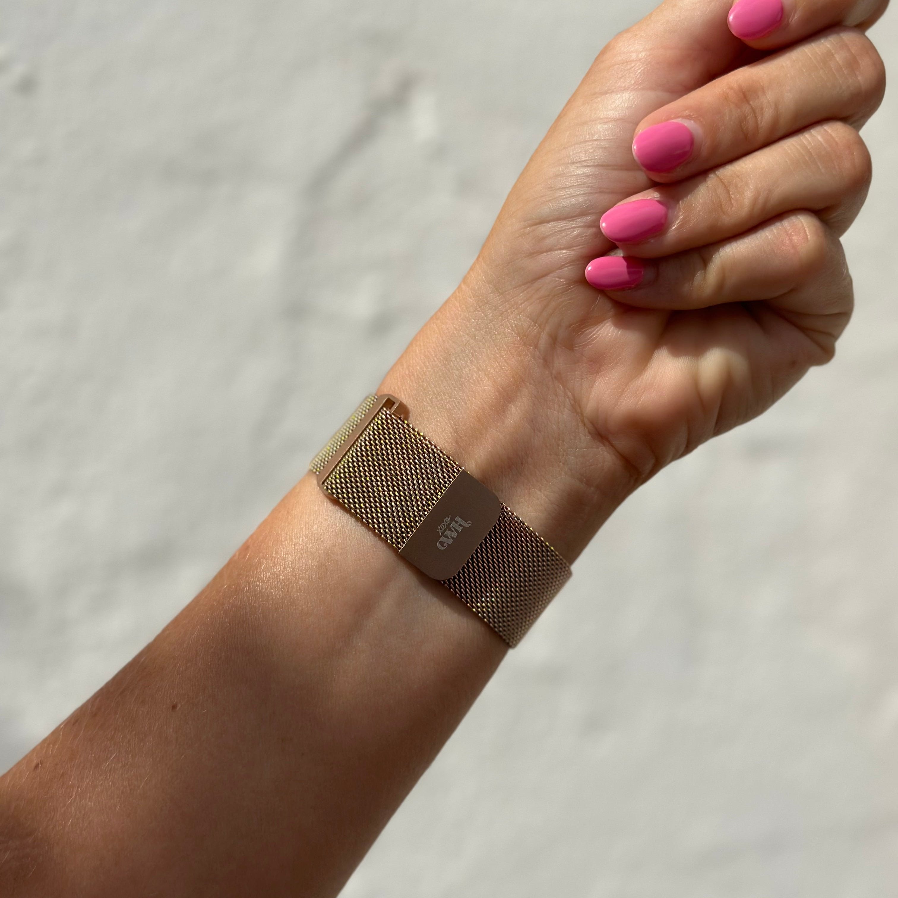 xoxo Wildhearts - Fossil Gen 6 44mm Milanees bandje (rosé goud)