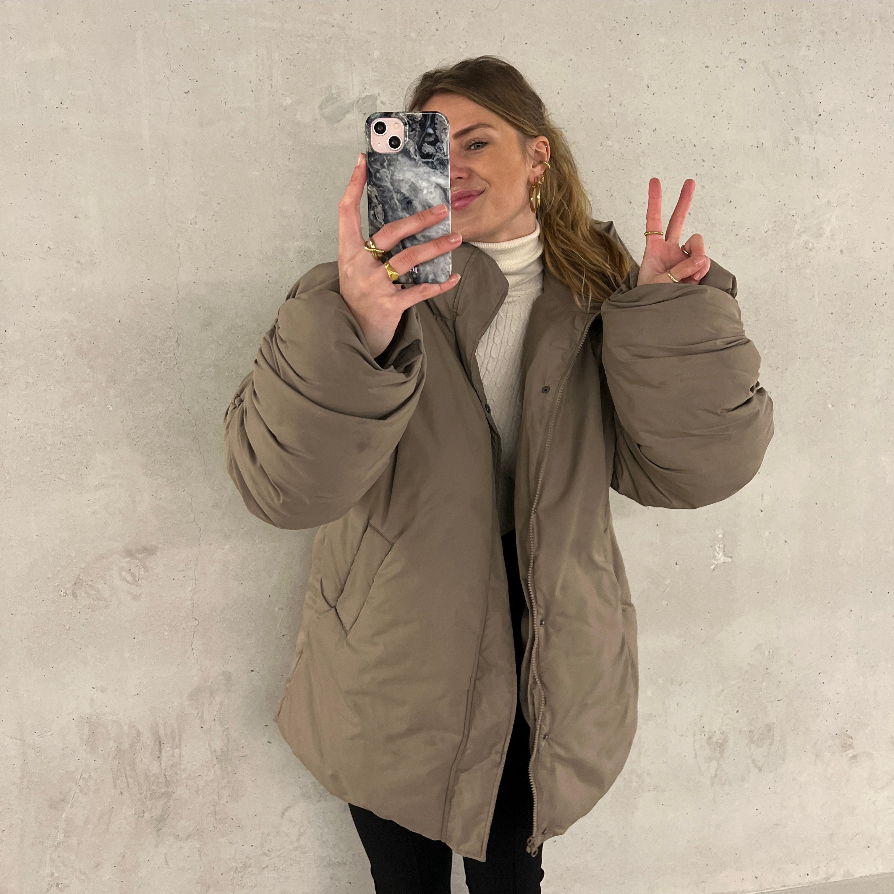 xoxo Wildhearts - Marble Grey River - iPhone 14 Plus