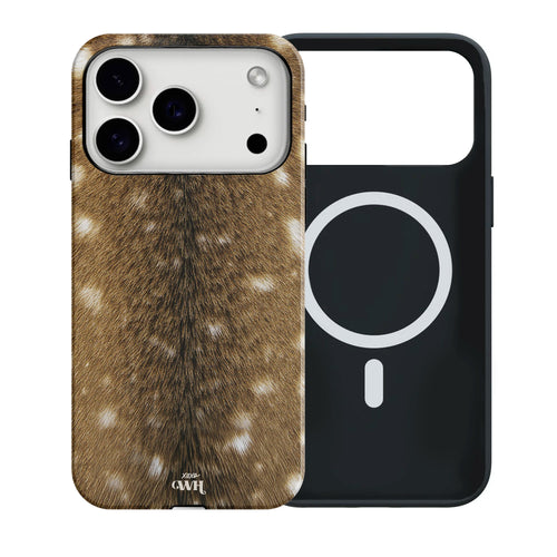 Bambi Bliss MagSafe Double Layer iPhone 17 Pro case met realistische hertenvacht print en zwarte binnenlaag.
