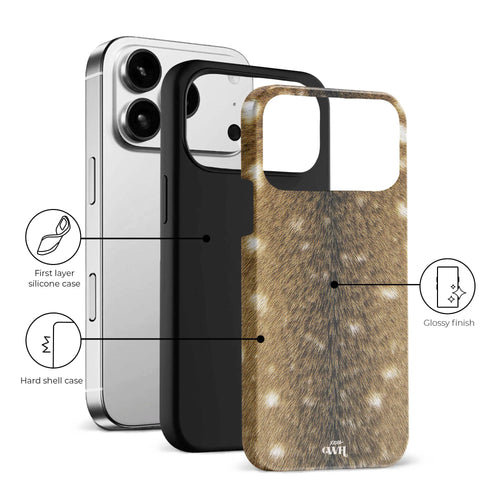 Bambi Bliss iPhone 17 Pro hoesje met bruine hertenvacht print, dubbele laag en hoogglans afwerking.