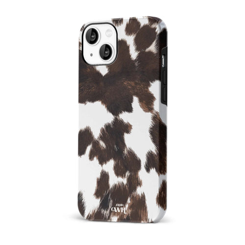 iPhone 13 hoesje met realistische bruin-witte koeienvacht print en hoogglans afwerking.