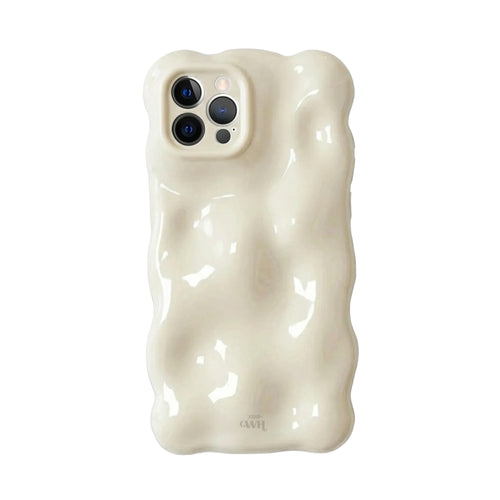 Witte, glanzende Bubbly Cloud Dancer iPhone 12 Pro Max hoesje met golvend design en camera cover.