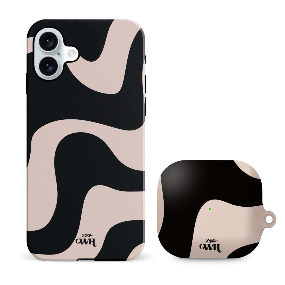 xoxo Wildhearts - xoxo Wildhearts telefoonhoesje geschikt voor iPhone 16 met AirPods 3 hoesje - set - Ride With Me - Double Layer - Telefoonhoesje met dubbele beschermlaag - Golvend patroon case - Zwart en beige