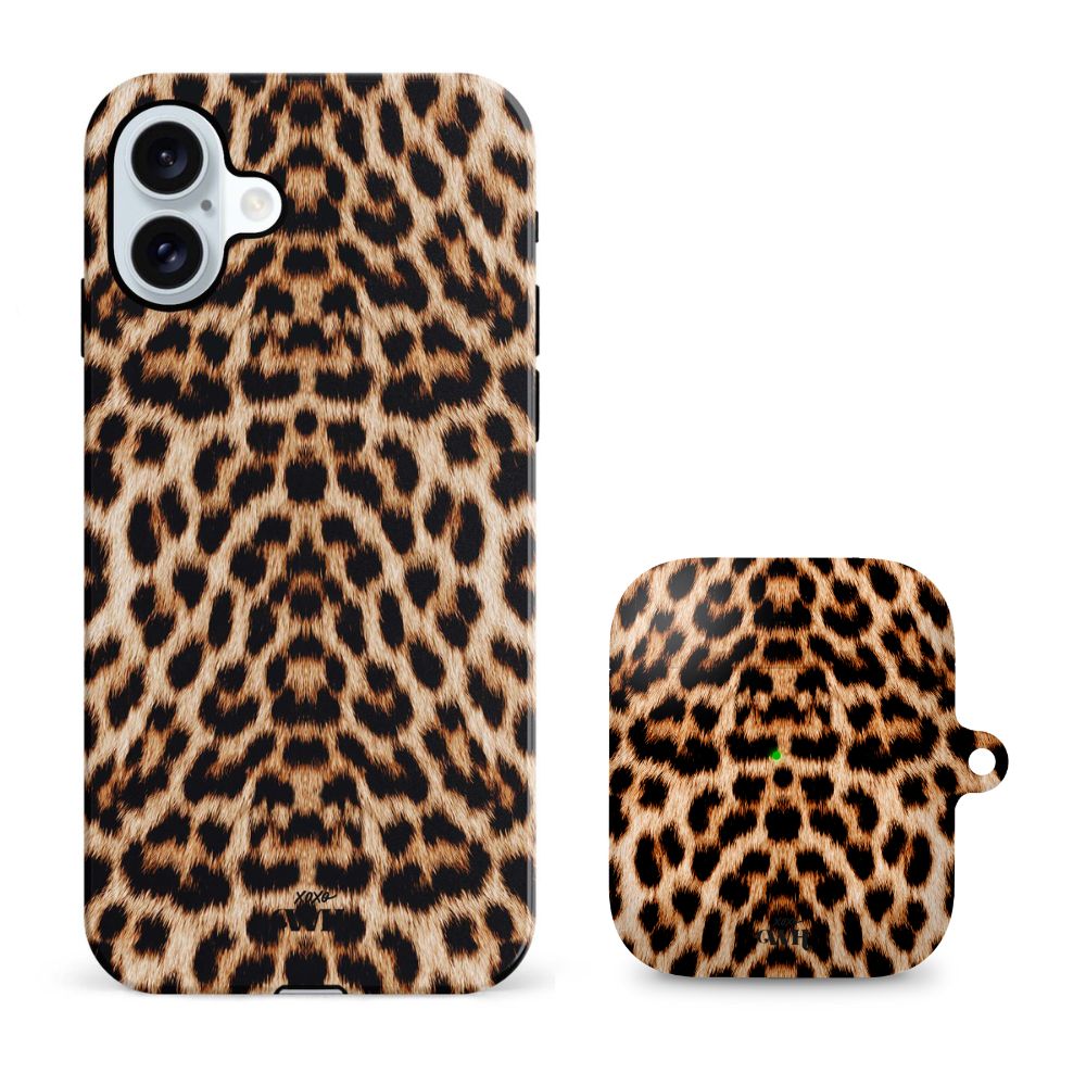 xoxo Wildhearts - xoxo Wildhearts telefoonhoesje geschikt voor iPhone 16 Plus met AirPods 1 en 2 hoesje - set - Wild Thing - Double Layer - Telefoonhoesje met dubbele beschermlaag - Panterprint - Tijger - Panter - Tijgerprint hoesje