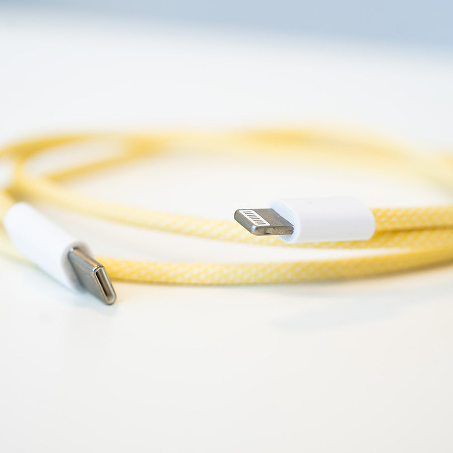 USB-C to Lightning cable - 1 Meter (yellow)