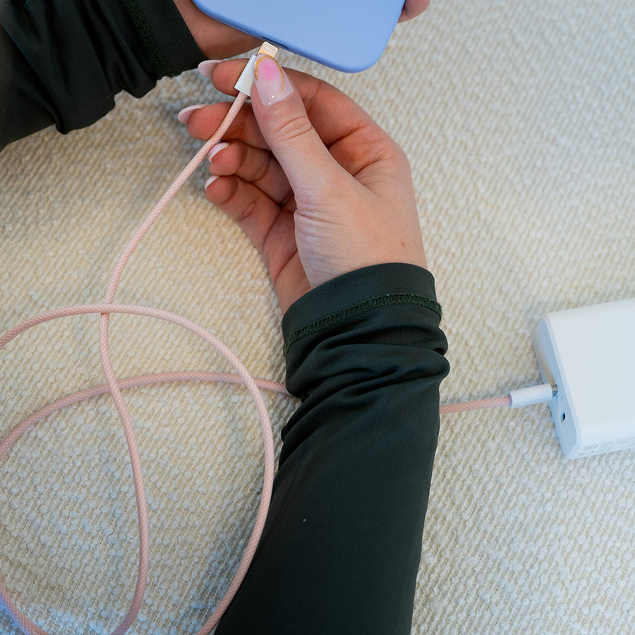 xoxo Wildhearts - USB-C to Lightning cable - 1 Meter (pink)