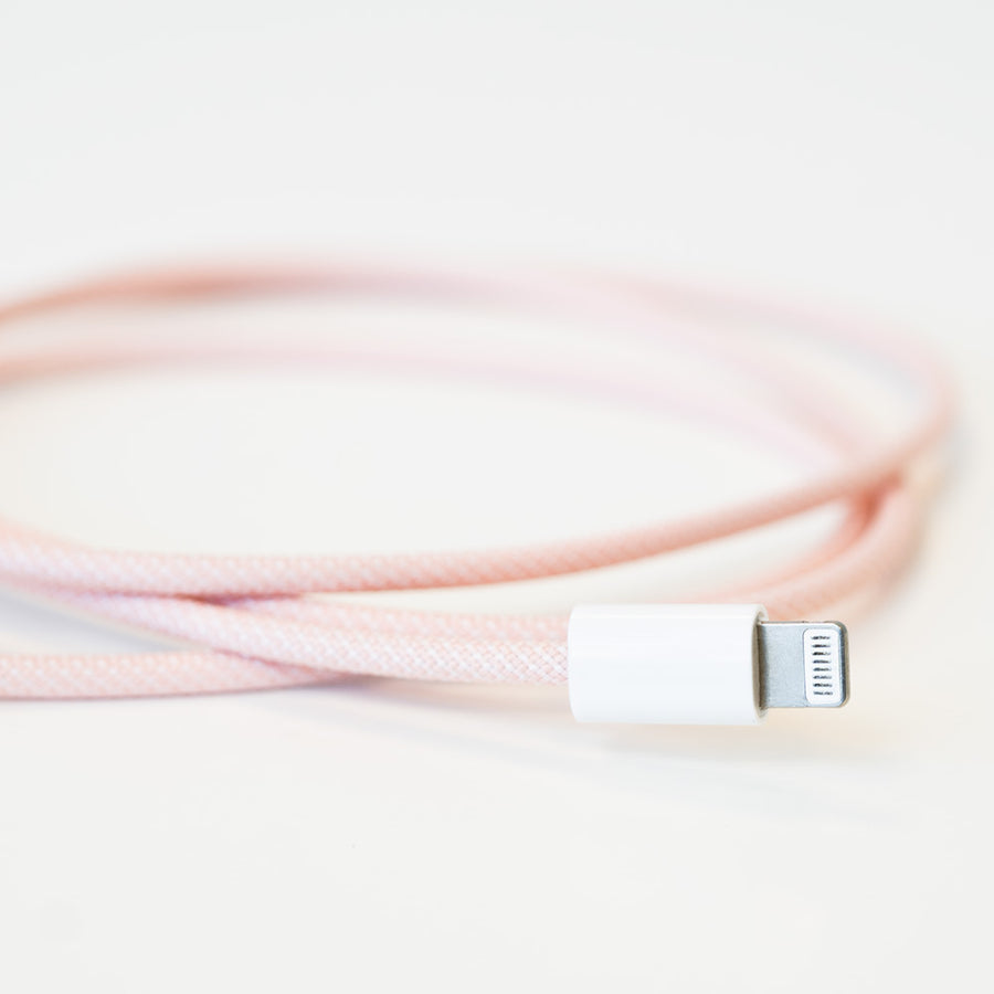 USB-C to Lightning cable - 1 Meter (pink)