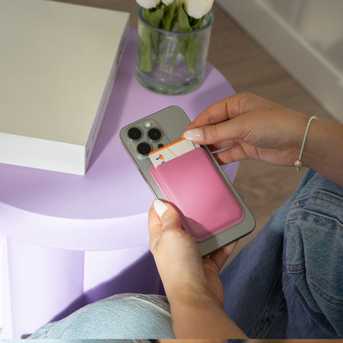 xoxo Wildhearts - MagSafe Wallet (Pink)