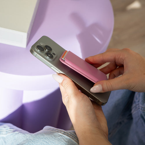 xoxo Wildhearts - MagSafe Wallet (Pink)