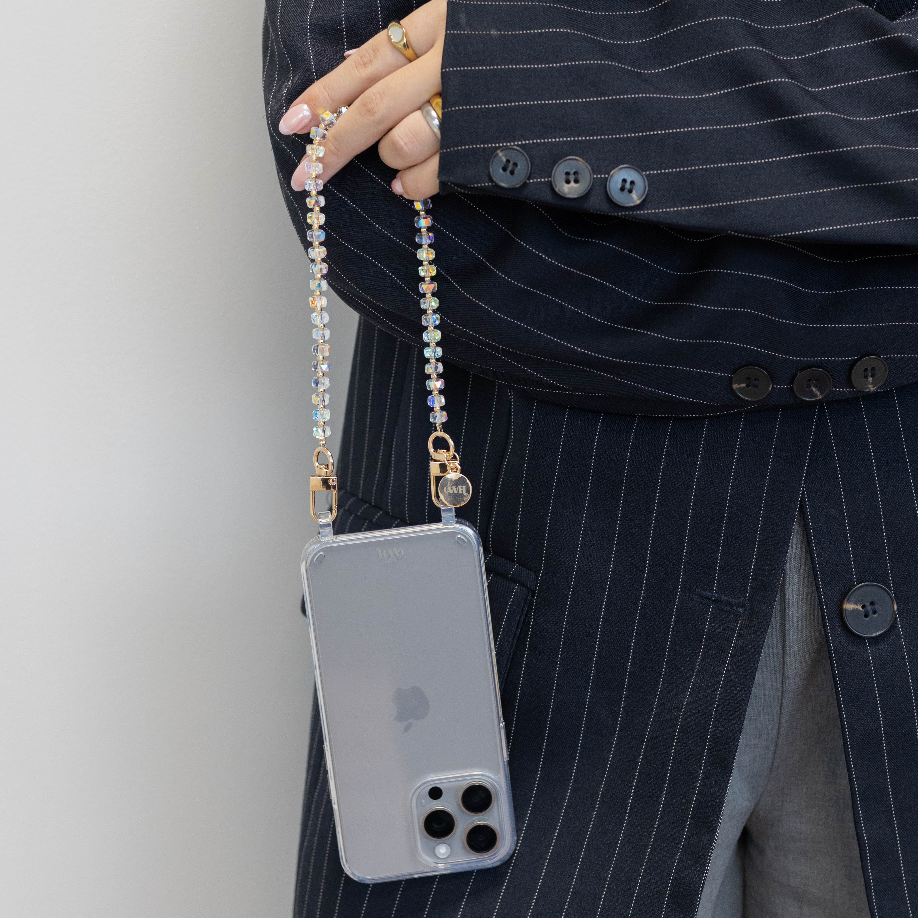 xoxo Wildhearts iPhone 17 Pro - Crystal (Transparent) Transparant Cord Case