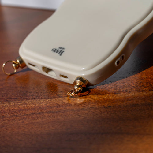 xoxo Wildhearts Glossy Wavy Cord Case Beige - iPhone 17 Pro Max