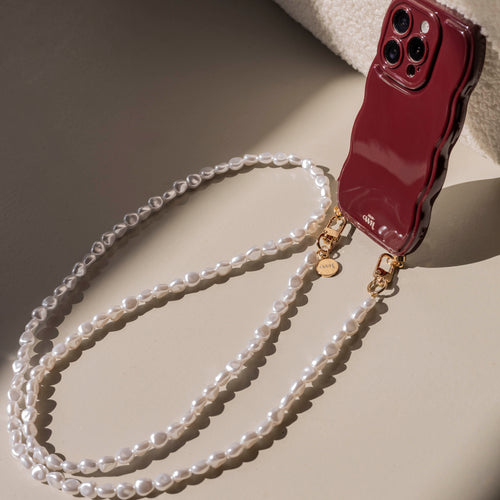 xoxo Wildhearts Glossy Wavy Cord Case Burgundy - Pearlfection (long) - iPhone 17 Pro Max