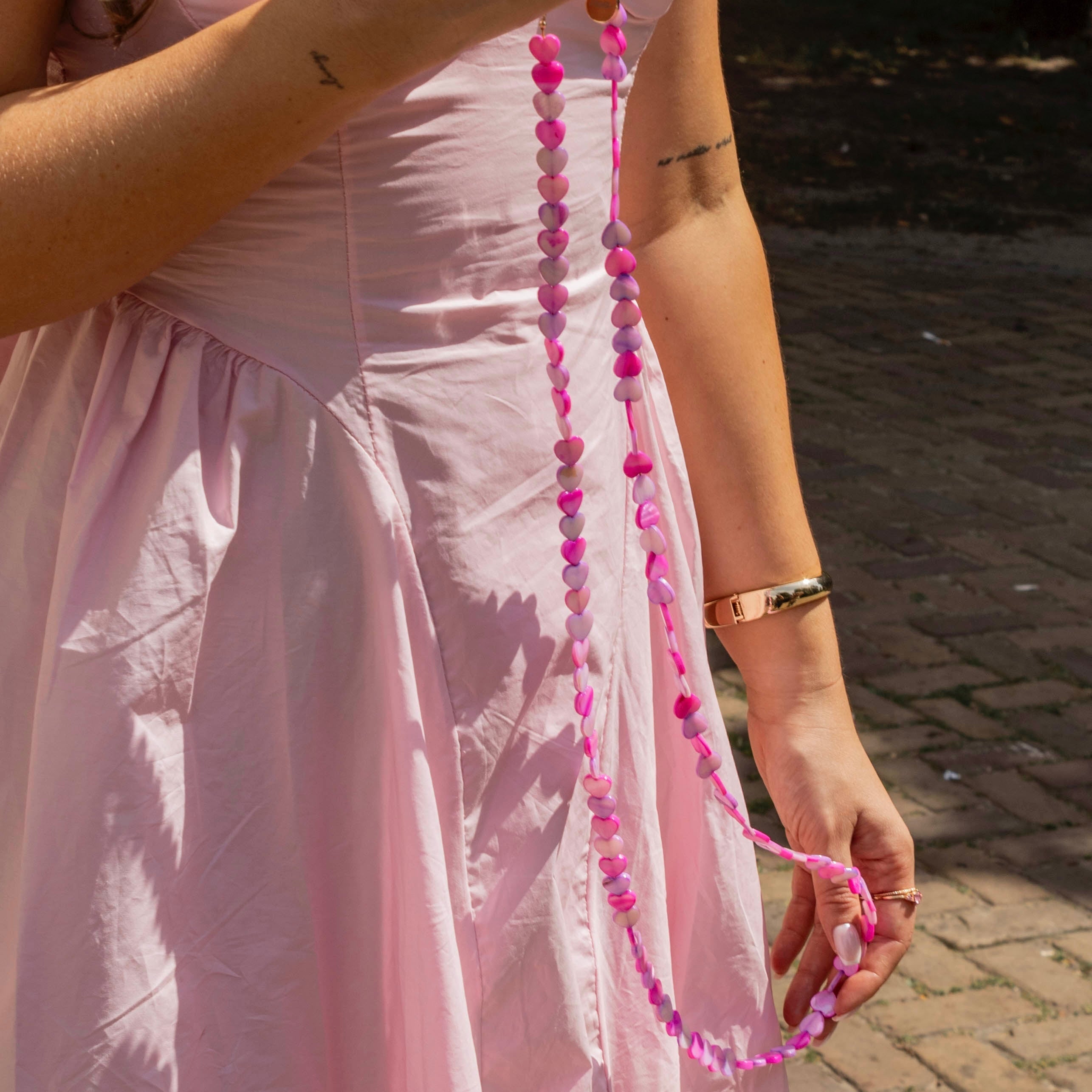 xoxo Wildhearts iPhone 17 Pro Max - Shell Hearts (Pink & Purple) Transparant Cord Case - Long cord