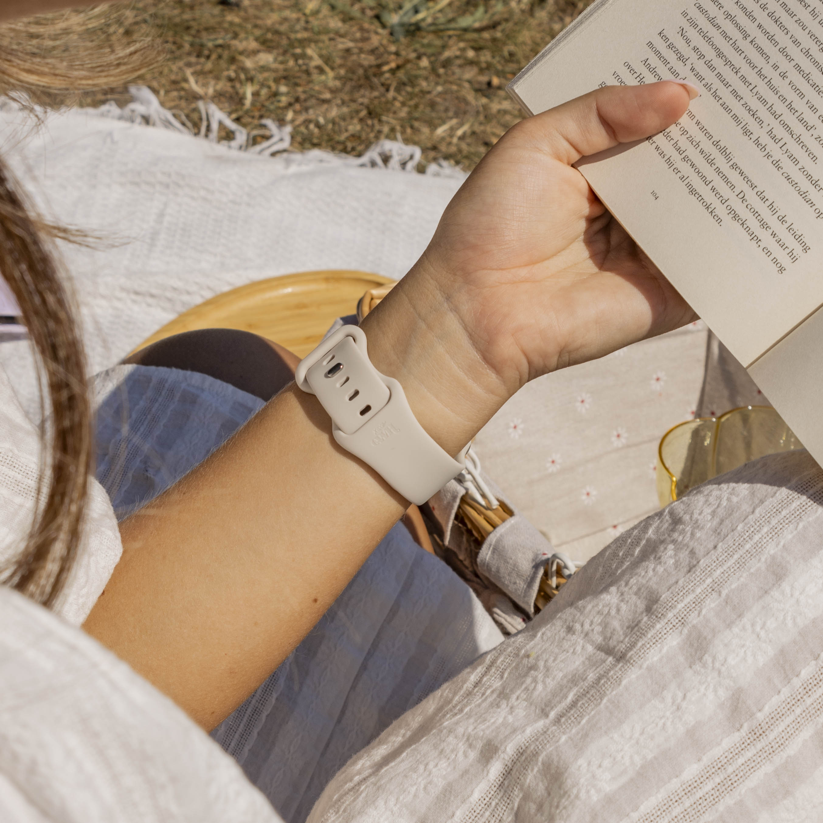xoxo Wildhearts Apple Watch siliconen bandje (sterrenlicht)