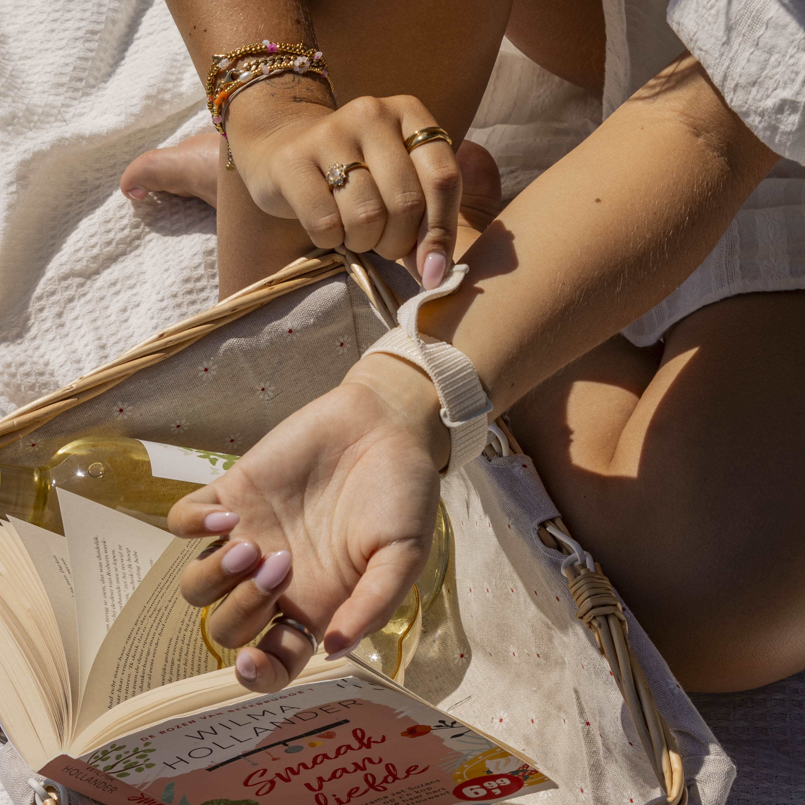 xoxo Wildhearts Apple Watch nylon bandje (beige)