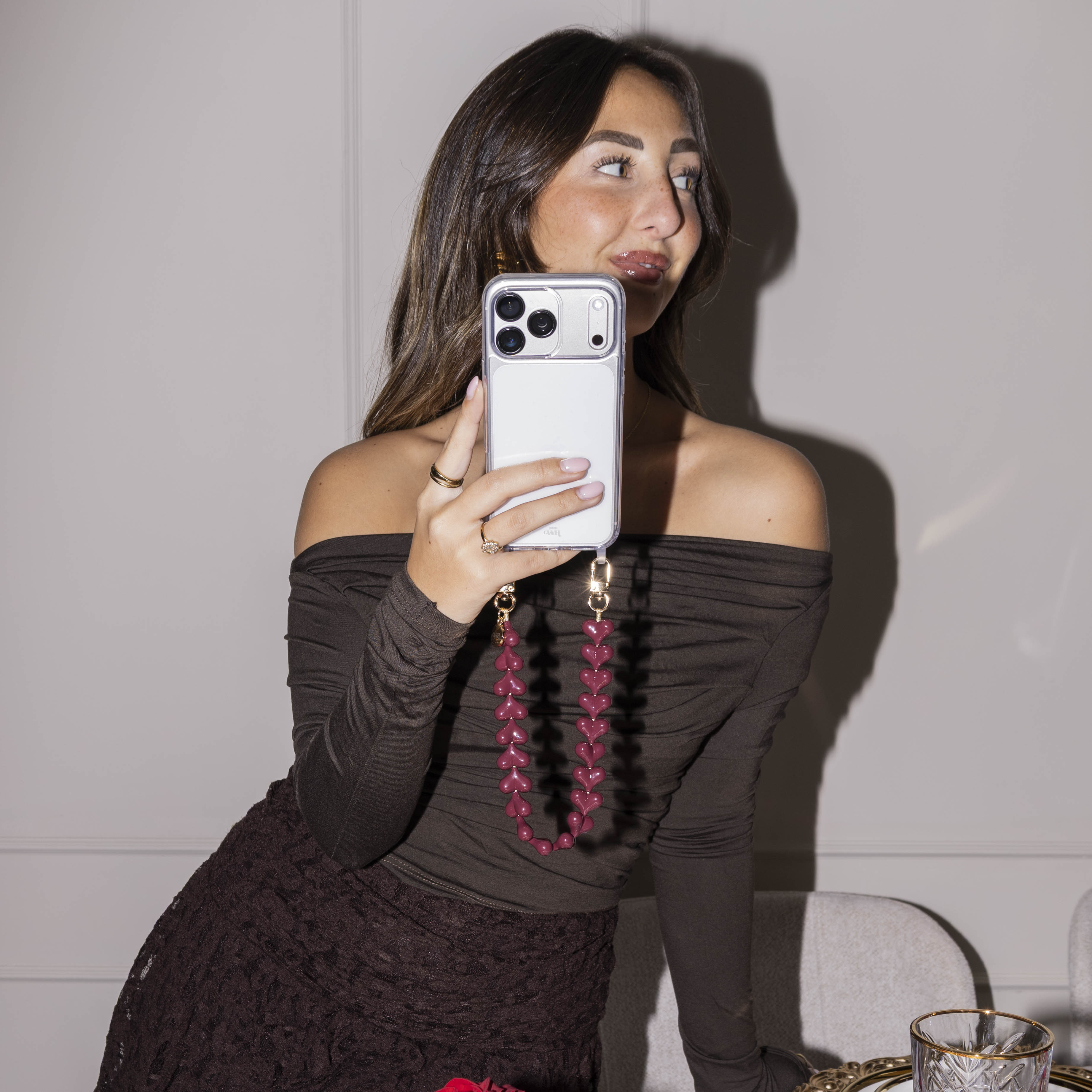 Funky Hearts (Burgundy) Transparant Cord Case