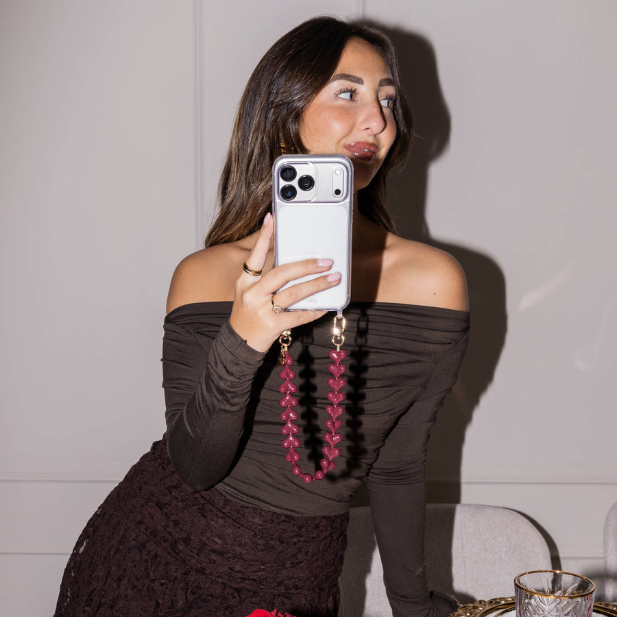 iPhone 15 Plus - Funky Hearts (Burgundy) Transparant Cord Case