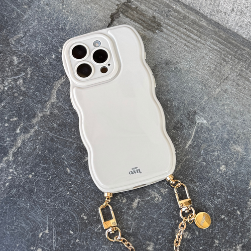 xoxo Wildhearts Glossy Wavy Cord Case Beige - iPhone 17 Pro Max