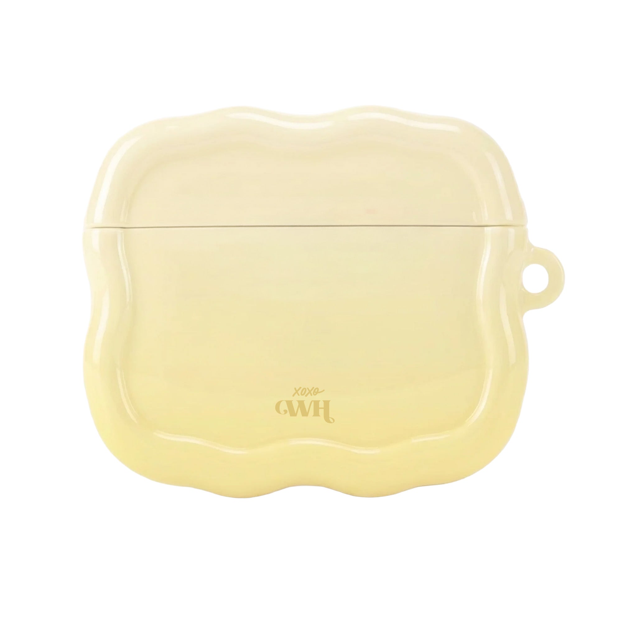 Glanzende, zachtgele Buttercup AirPods case met golvende randen en xoxo GWH logo.