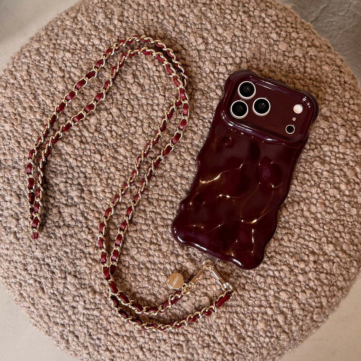 Bubbly case Burgundy - Classic Chain Cord (long) - iPhone 13 Pro