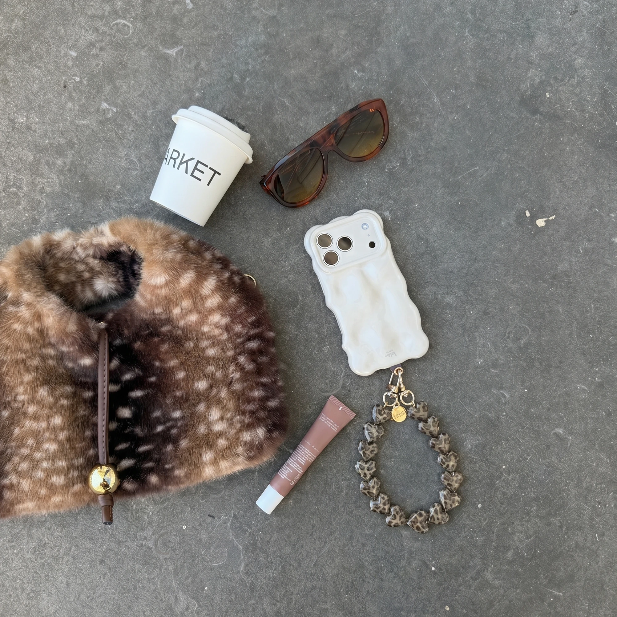 Bubbly case Cloud Dancer - Funky Hearts Cord (Leopard)