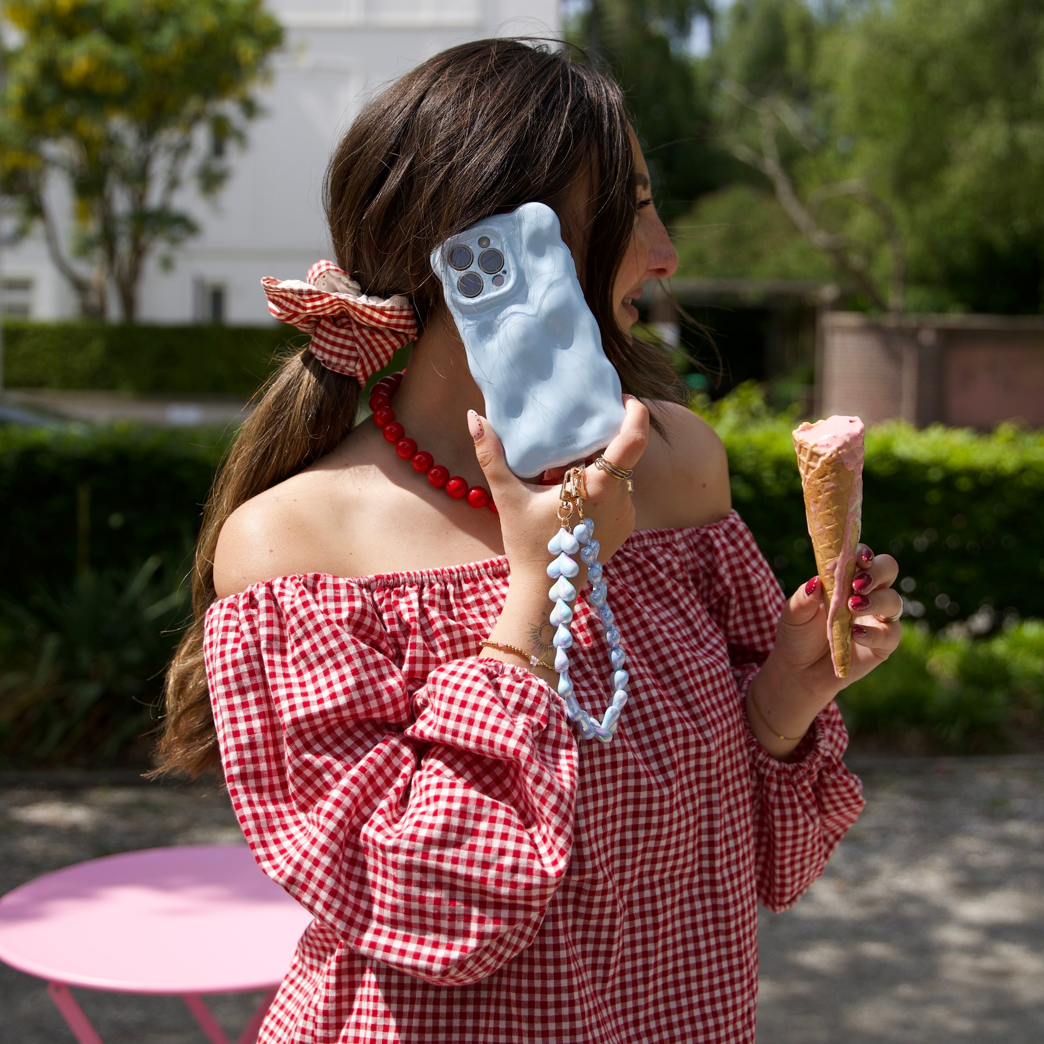 Bubbly case Ice Blue - Funky Hearts Cord (Blue metallic) - iPhone 15 Plus
